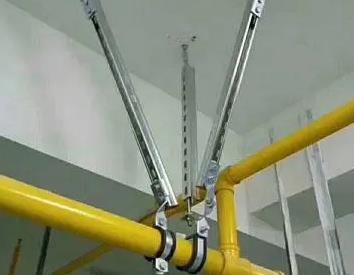 闸阀支撑架的质量要求。价格决定了东兴抗震支撑框架的质量。